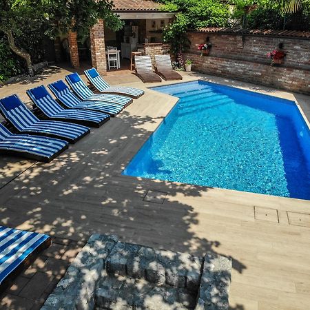 Villa Amalia Apartments Malinska Bagian luar foto