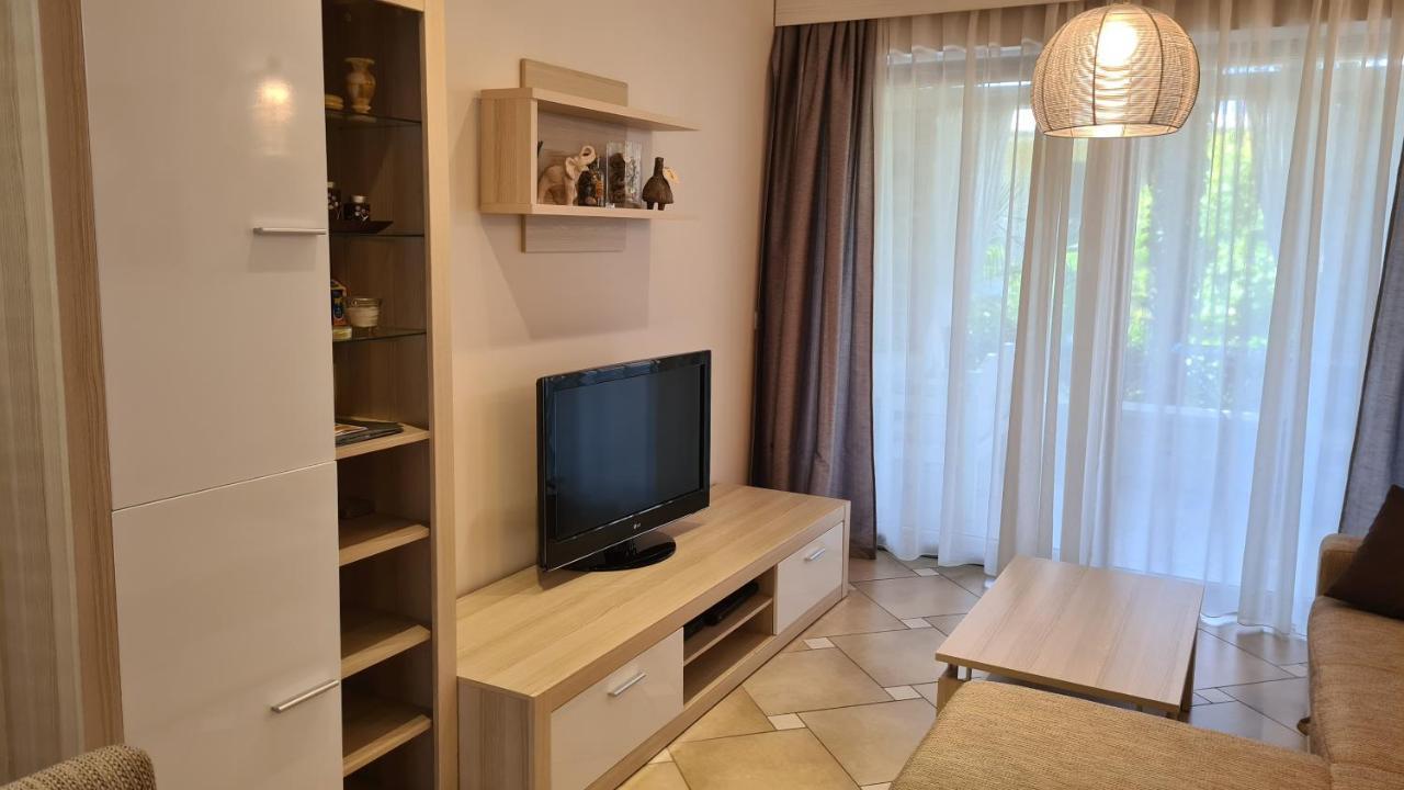 Villa Amalia Apartments Malinska Bagian luar foto