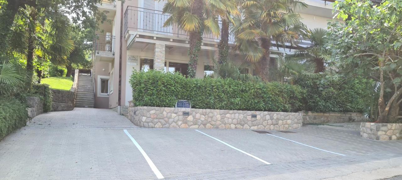 Villa Amalia Apartments Malinska Bagian luar foto