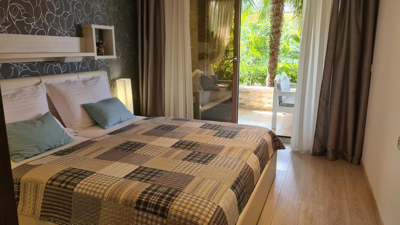 Villa Amalia Apartments Malinska Bagian luar foto