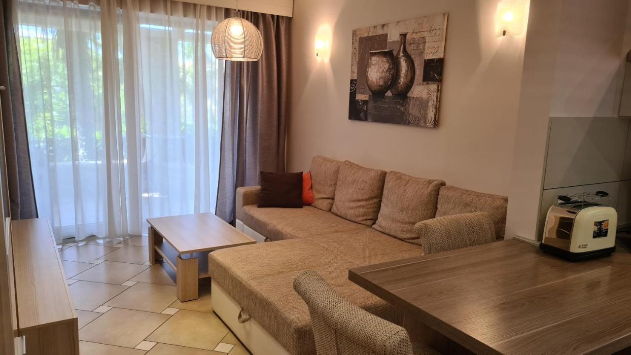 Villa Amalia Apartments Malinska Bagian luar foto