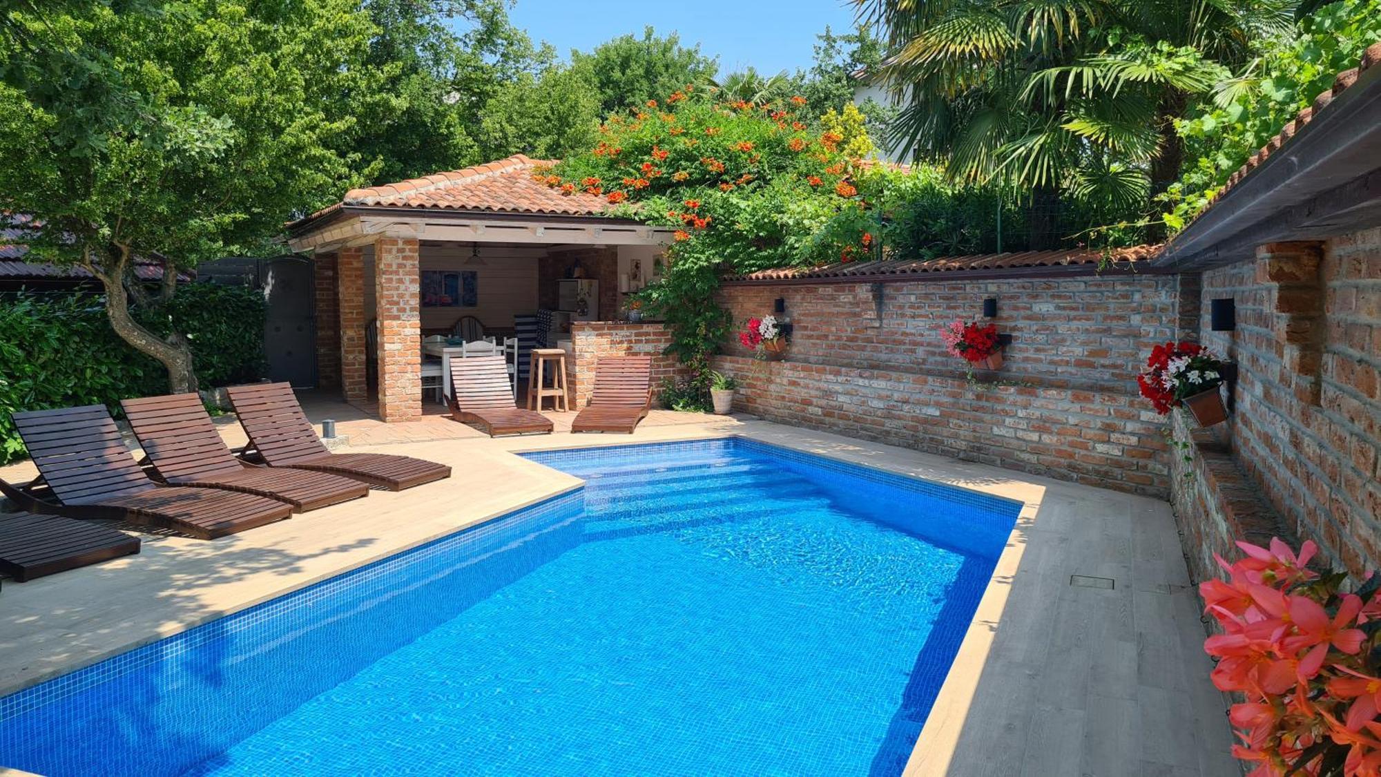 Villa Amalia Apartments Malinska Bagian luar foto