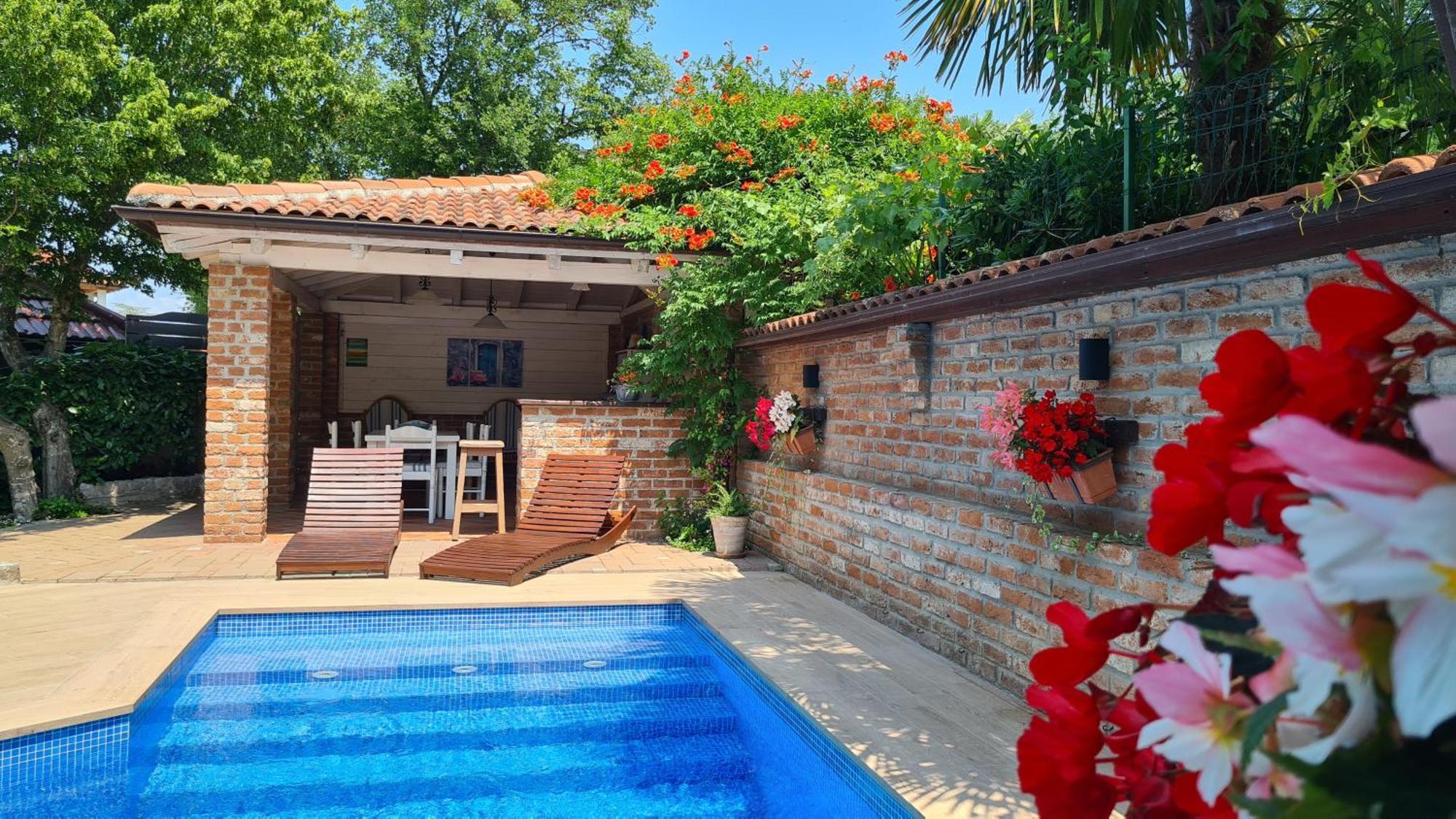 Villa Amalia Apartments Malinska Bagian luar foto