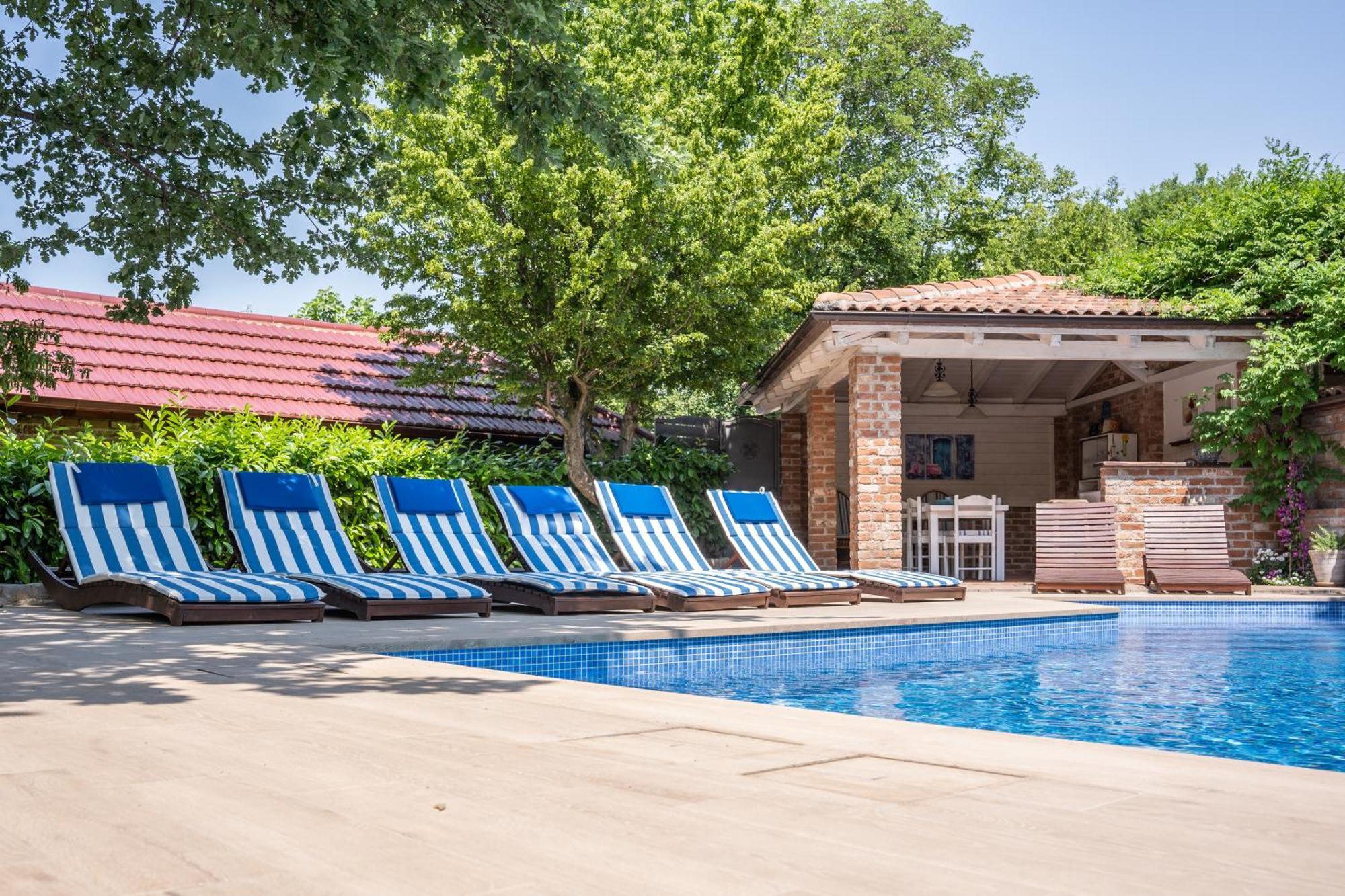 Villa Amalia Apartments Malinska Bagian luar foto